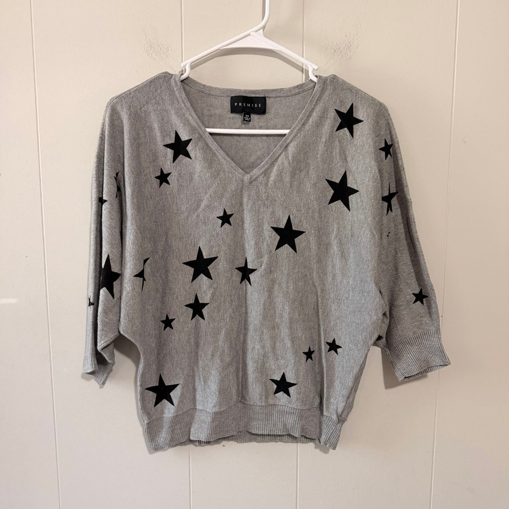 Premise gray V-Neck Sweater Top with black stars XS